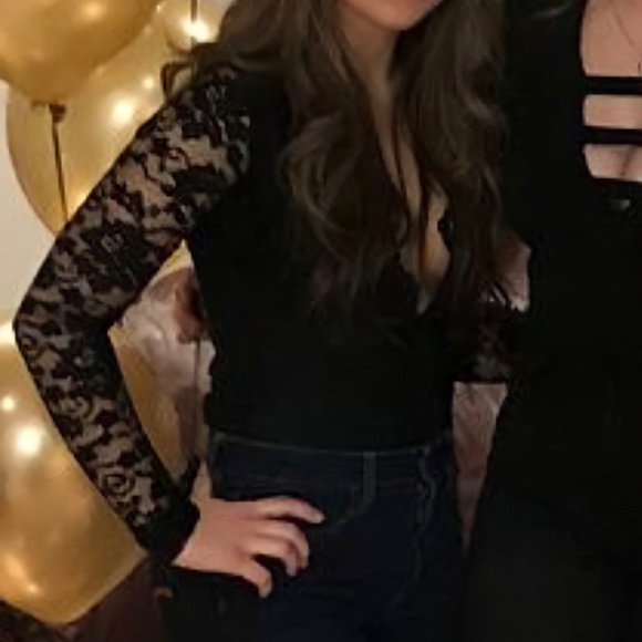 Boohoo lace bodysuit - Picture 3 of 3